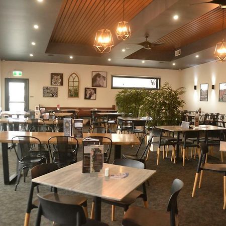 Garden Hotel Dubbo Buitenkant foto