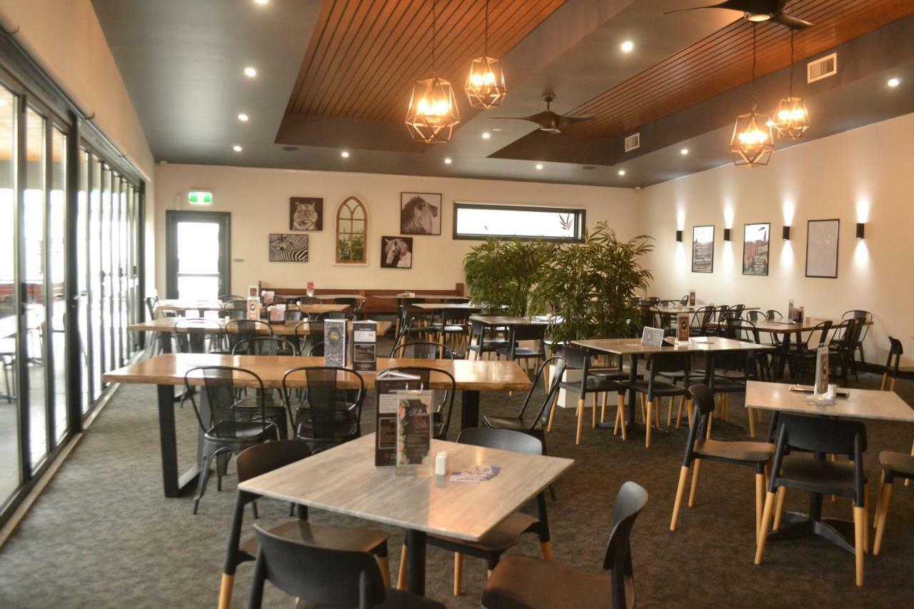 Garden Hotel Dubbo Buitenkant foto