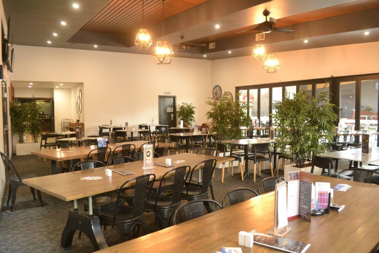 Garden Hotel Dubbo Buitenkant foto